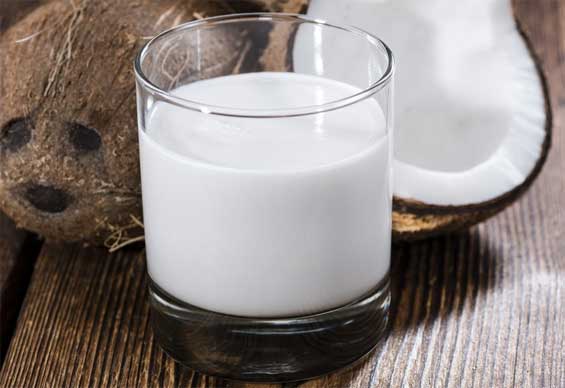 Кокосовое молоко для волос — польза и способы применения 