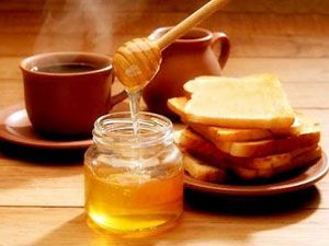 Можно ли класть мед в горячий чай? 