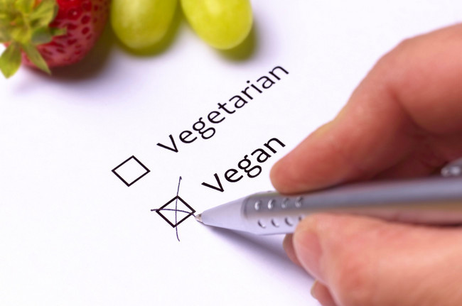 Основные отличия между вегетарианцами и веганами: питание, образ жизни, мopaльно-этические принципы 