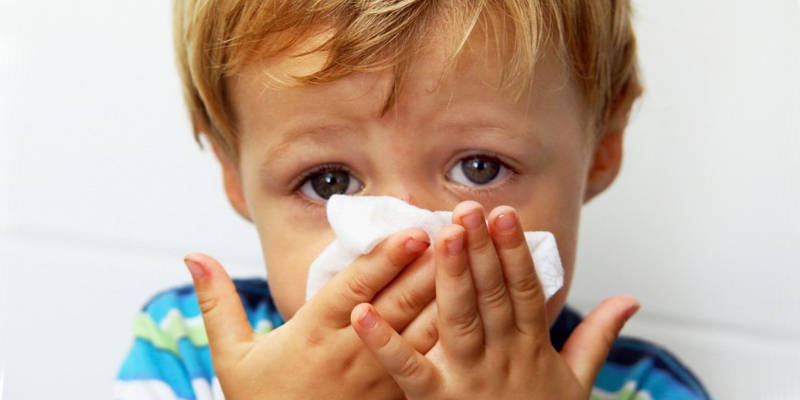 Почему у ребенка часто идет кровь из носа? 
