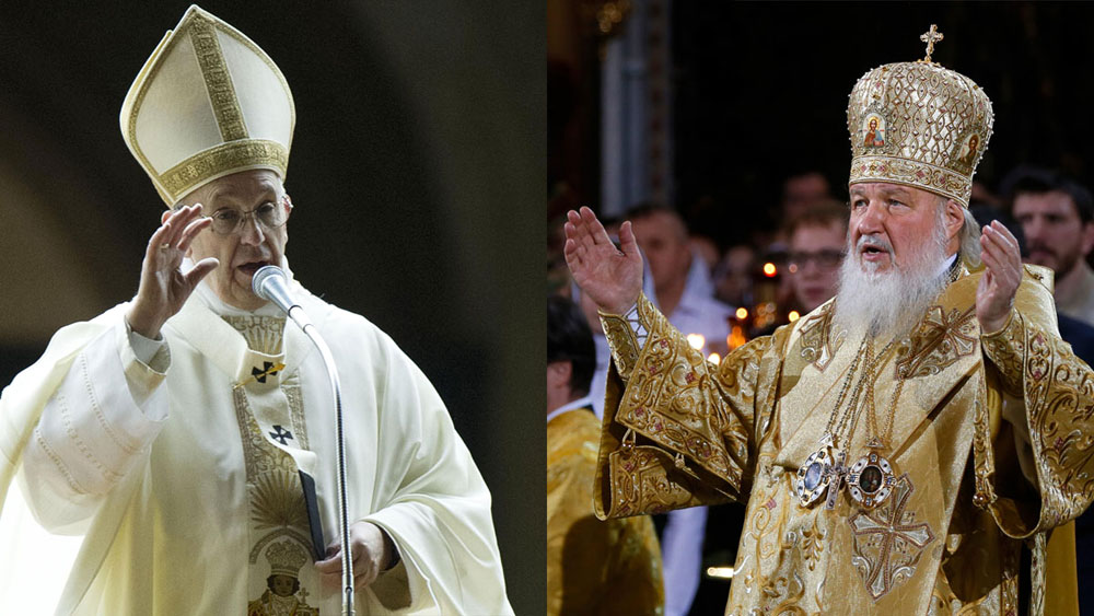 Как крестятся католики, как складывают пальцы: схема. Какой рукой крестятся католики? Почему православные и католики крестятся по-разному: православные справа налево, а католики слева направо? 