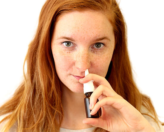 Список лучших и эффективных спреев от насморка и заложенности носа 