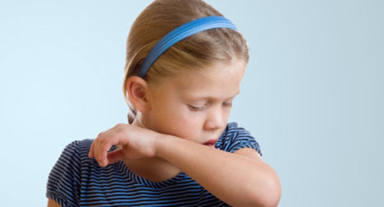 Заболевание коклюш: причины заражения, симптомы и признаки у ребёнка до года 