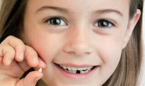 Как быстро и безболезненно вырвать зуб в домашних условиях 