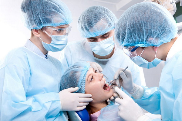 Какие заболевания лечит хирургическая стоматология? 