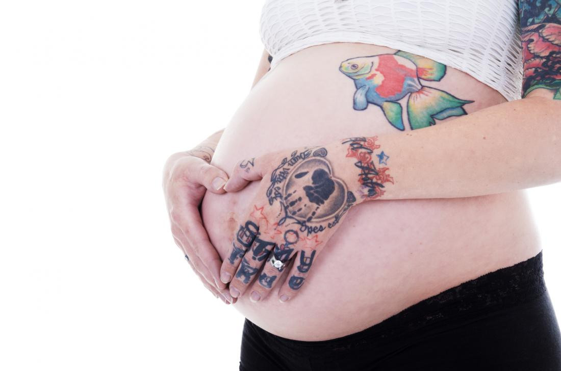 Можно ли беременным делать татуировки? 