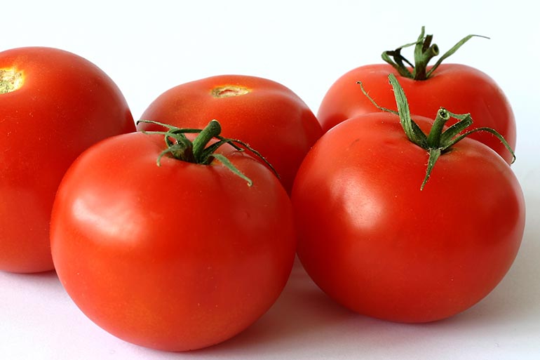 Можно ли кормящей маме кушать помидоры: свежие, соленые и маринованные томаты при грудном вскармливании 