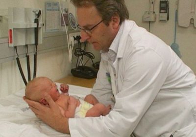 Возникновение водянки яичек у новорожденных мальчиков: причины и лечение, фото 