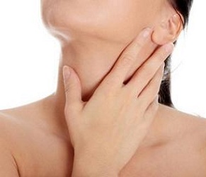 Как заболевание щитовидной железы (гипотиреоз) влияет на выпадение волос? 