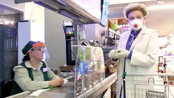 Елена Малышева открыла общественности простые правила поведения в магазине, которые гарантировано обезопасят от коронавируса