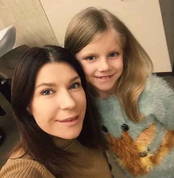 Маленькой дочке звезды сериала "Воронины" провели экстренную операцию из-за тяжелой болезни