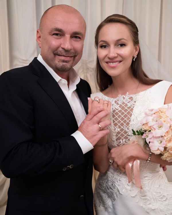 Кудрявцева не смогла сдержать слез, услышав настоящую правду о жизни дважды женатого Александра Жулина