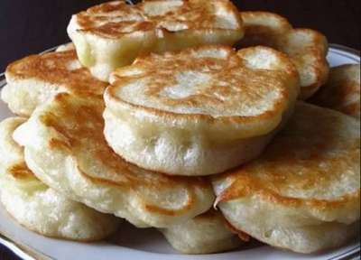 Что можно приготовить из прокисшего молока. Блюда из кислого молока: лучшие рецепты