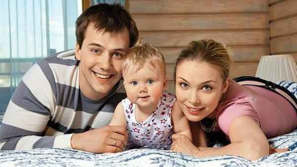  Татьяна арнтгольц с мужем и дочкой