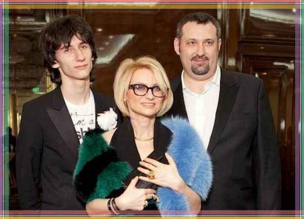  Эвелина хромченко с семьей фото