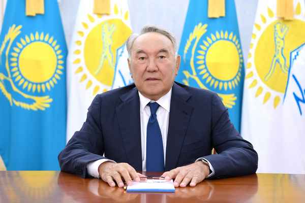 Нурсултан Назарбаев — биография знаменитости, личная жизнь, дети