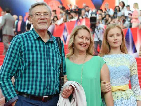  Актер александр михайлов семья жена дети биография