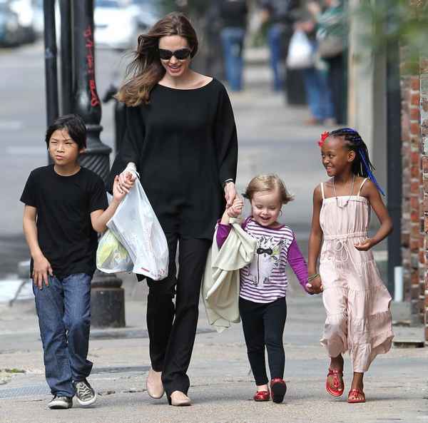  Джоли биография личная жизнь дети