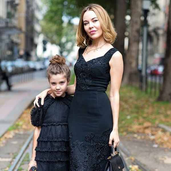  Бывшая жена и дочь русское