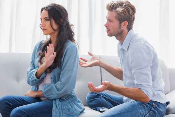  Как заставить мужчину перестать общаться с бывшей женой