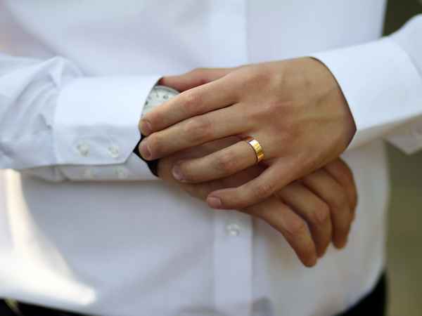  Бывший муж носит кольцо