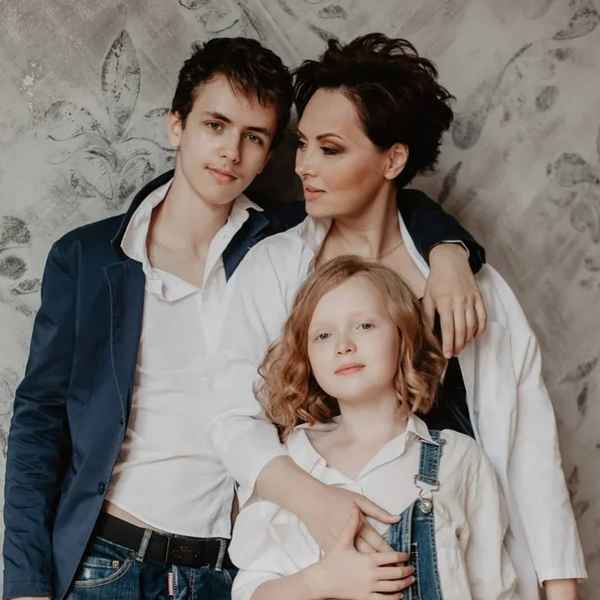 Личная жизнь Елены Ксенофонтовой: муж, дети, семья