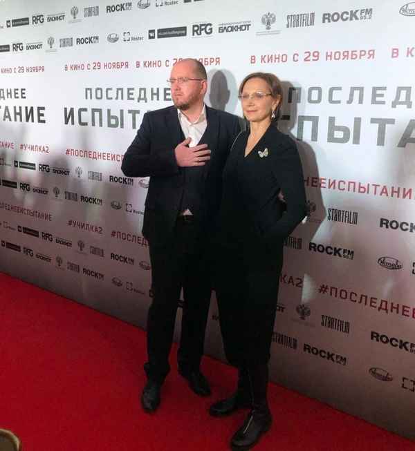 70-летняя актриса Ирина Купченко на премьере нового фильма затмила своей красотой стройных моделей