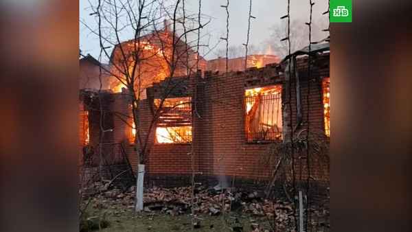 В Подмосковье полностью сгорел дом Николая Бандурина: юморист и его супруга пострадали при пожаре