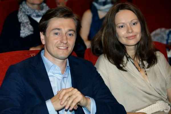 Сергeй Безруков впервые честно о причинах развода с первой супругой, с которой прожил в бpaке 15 лет
