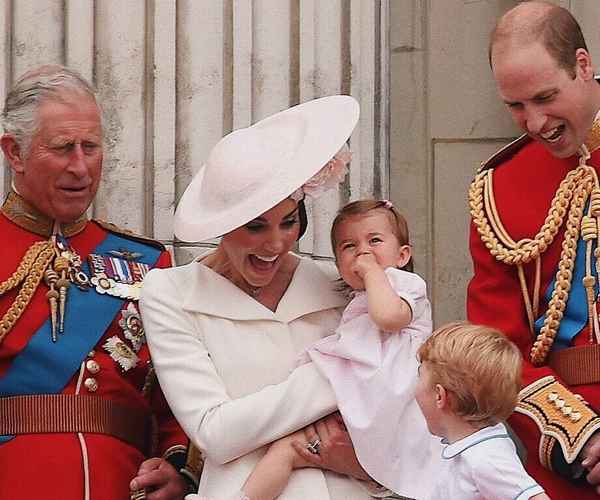 Королева Елизавета II выбрала другого наследника престола: принц Чарльз не получит долгожданную корону