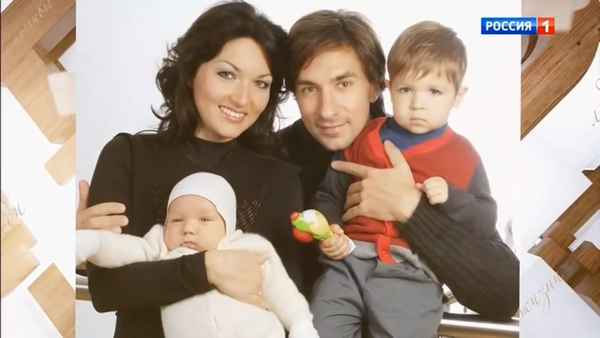 Звезда сериала «Не родись красивой» актриса Юлия Такшина жалеет, что не обвенчалась с отцом своих детей