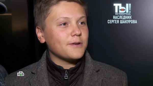 «Не хочу, чтобы он пошел по моим стопам»: актер Сергeй Шакуров впервые появился с подросшим сыном на публике