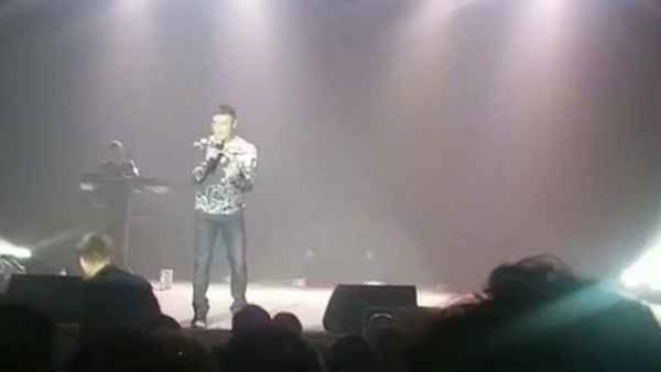 «Обезболивающие не помогали, вызвали медиков»: Юрия Шатунова увезли на «скорой» прямо перед концертом в Новороссийске