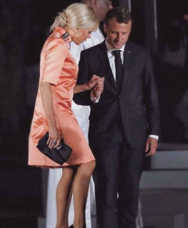 Первая леди Франции Брижит Макрон поразила всех своей красотой на саммите «Большой двадцатки» в Осаке