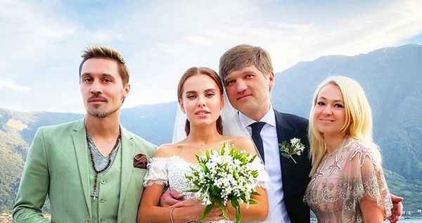 Звезда "Холостяка" Дарья Клюкина устроила роскошную свадьбу на старинной вилле: появились первые фото