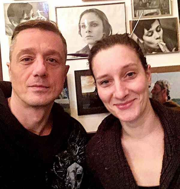 Алексей Макаров показал редкое фото с дочерью Любови Полищук: "Необыкновенной красоты и таланта женщина!"