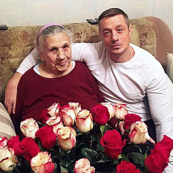 На 92 году жизни скончалась мать Любови Полищук: скорбную весть сообщил в соцсетях сын актрисы Алексей Макаров