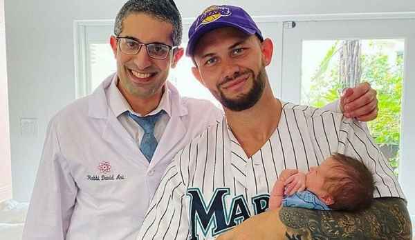 Новорожденному сыну рэпера Джигана и Оксаны Самойловой сделали обрезание в Майами по иудейским традициям