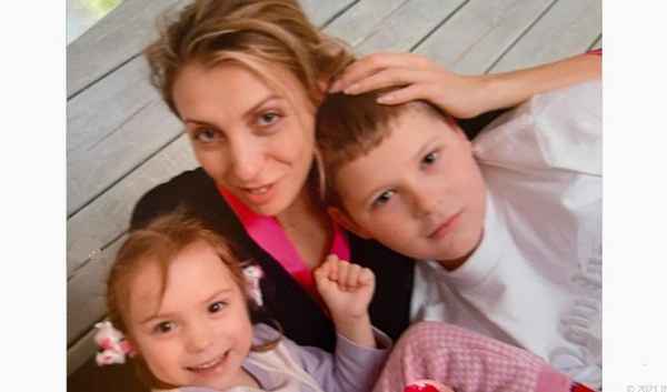 Звездные дети: Светлана Бондарчук показала особенную дочь, а Данила Козловскийноворожденную малышку