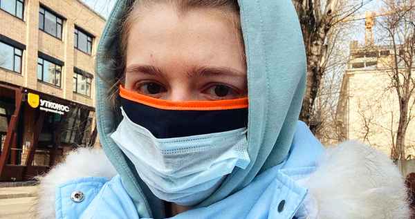 Анастасия Уколова сделала замечание нарушителям карантина и получила отпор: "Кто ты такая, чтобы нас учить?!"
