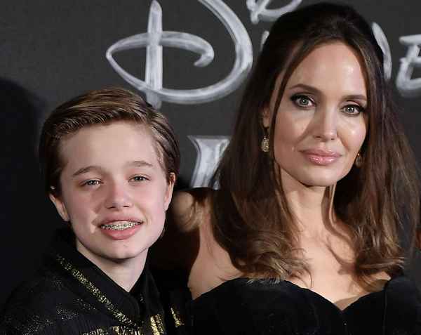 Дочь Анджелины Джоли выбрала для себя другую маму: голливудская звезда рискует потерять любовь наследницы