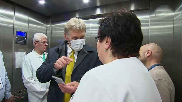 От осложнений на фоне коронавируса ушла главврач волгоградской больницы, Дмитрий Песков дал совет заболевшим