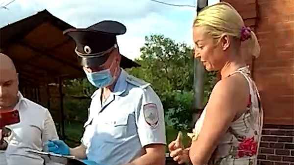 Анастасия Волочкова заплатит за посещение села Дивеево во время карантина: "Я сюда на метле прилетела"
