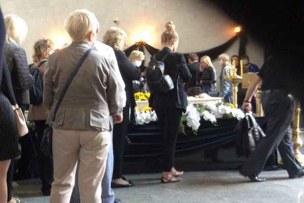 Страшно смотреть: на церемонии прощания гроб Валентины Легкоступовой будет закрытым, таково решение дочери