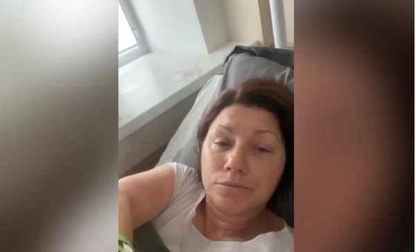 "Надеюсь, не ковид": Роза Сябитова попала в больницудиагноз "всенародной свахи" держат в тайне