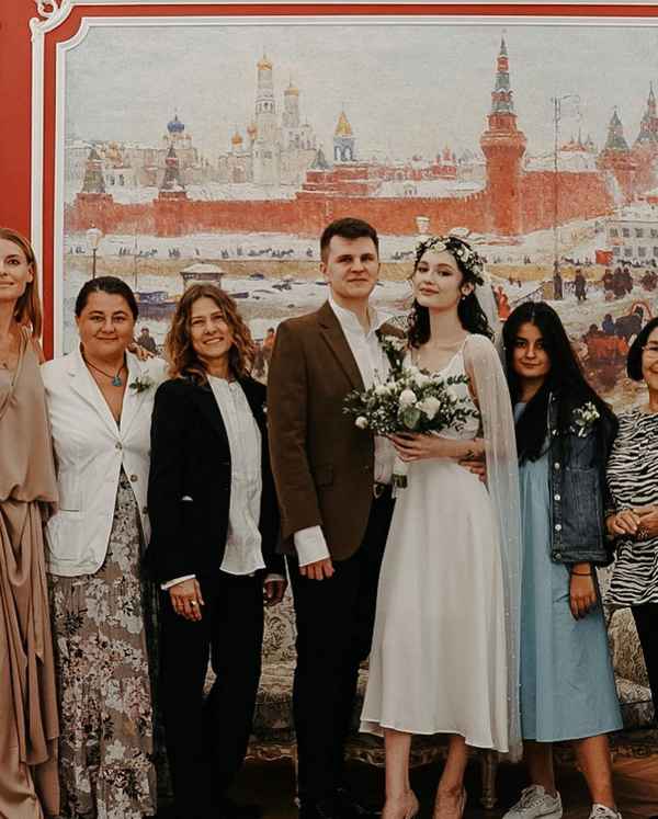 Дочь Любови Толкалиной и Егора Кончаловского вышла замуж: опубликованы первые фото и видео со свадьбы