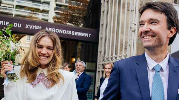 Наталья Водянова стала женой французского миллиардера: влюбленные зарегистрировали бpaк в парижской мэрии