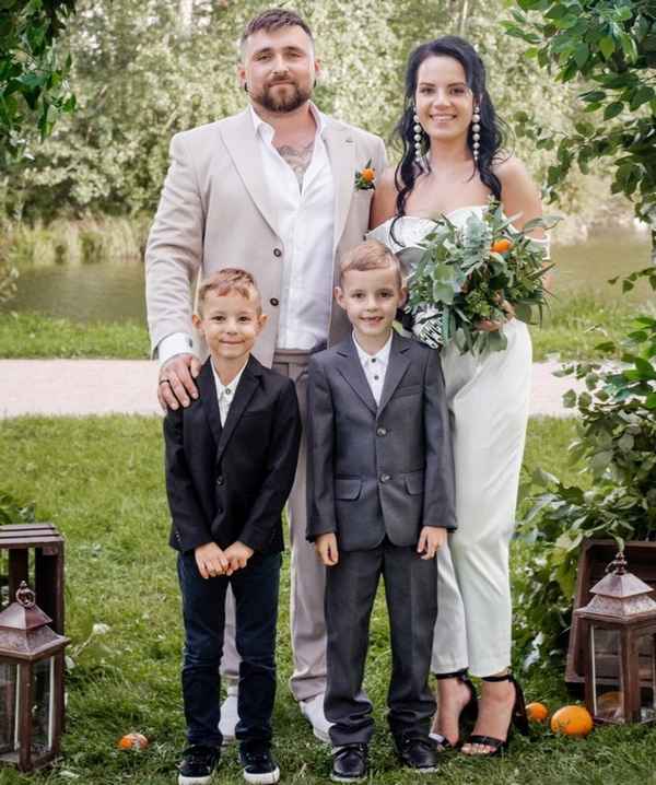 28-летняя Маргарита Грачева впервые показала фотографии своей необычной свадьбы: "У нас все не по классике"