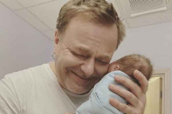 "У меня четверо детей": недавно ставший отцом 52-летний Владимир Пресняков сделал неожиданное признание