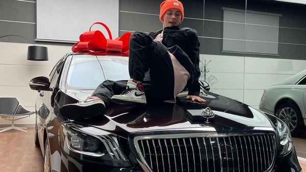 Недовольные клиенты массово жалуются на сына Валериипарень показал новое авто за 10 000 000 рублей